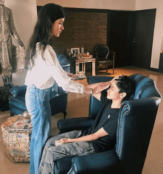 Shanaya Kapoor with brother