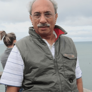 Nushrat Bharucha father