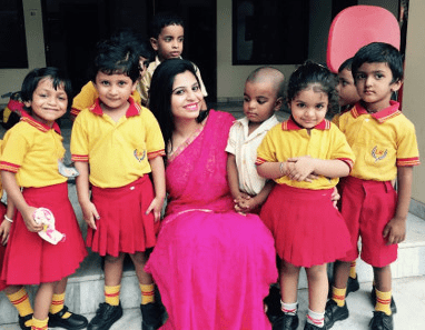 palak tiwari in school