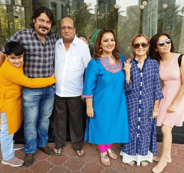Ridhima Pandit family