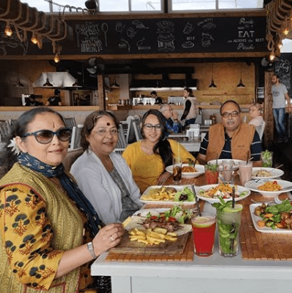 yash dasgupta father and mother