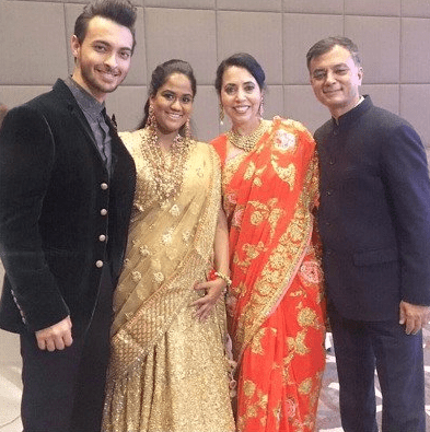 Aayush Sharma father and mother
