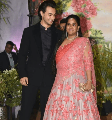 Aayush Sharma with arpita