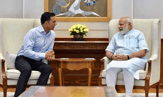 Akshay Kumar picture with PM modi
