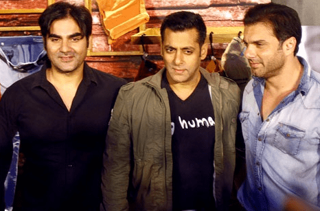 Alvira Agnihotri brothers