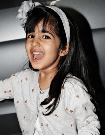 Dimple Kapadia grand daughter