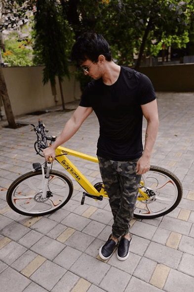 Aayush Sharma hobbie
