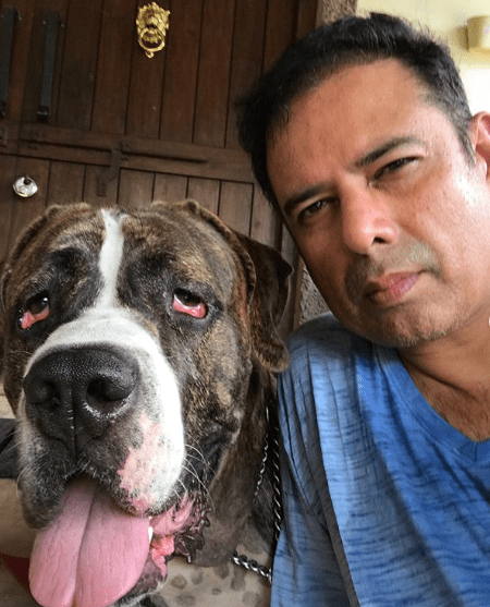 Atul Agnihotri like dogs