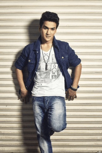 Faisal Khan bio