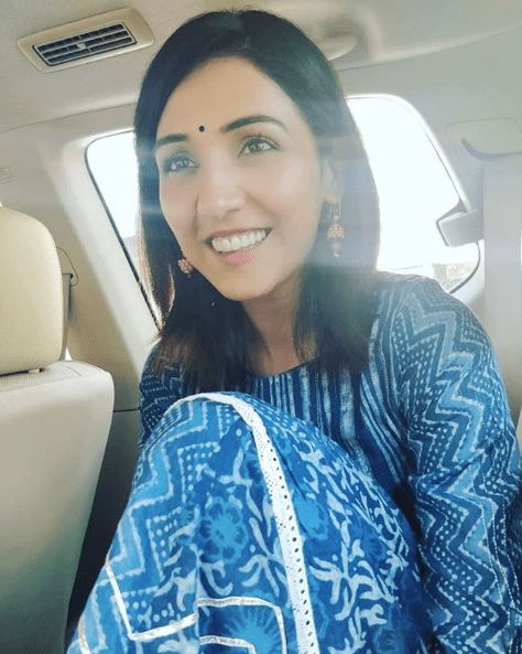 Kriti Mohan bio