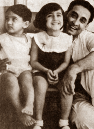 Nikhat Khan childhood