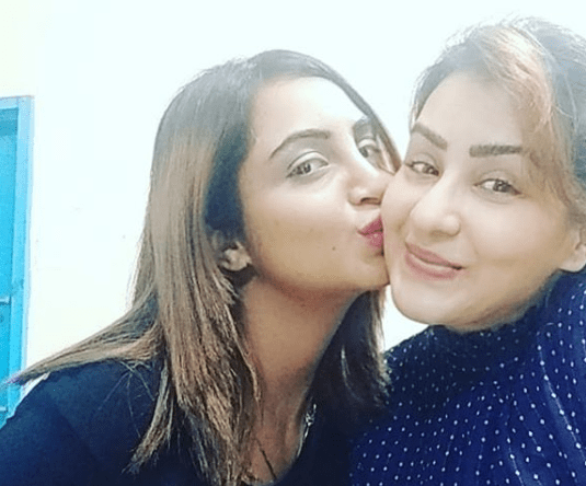 arshi khan best friend